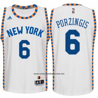 Camiseta New York Knicks Kristaps Porzingis #6 Retro Blanco